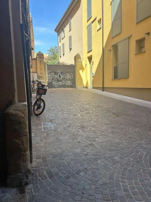 Ariosti 3 - Piazza Maggiore Bologna Italië